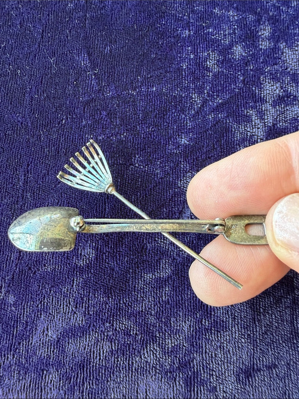 Vintage 925 sterling silver gardening tool pin brooch - Picture 4 of 7